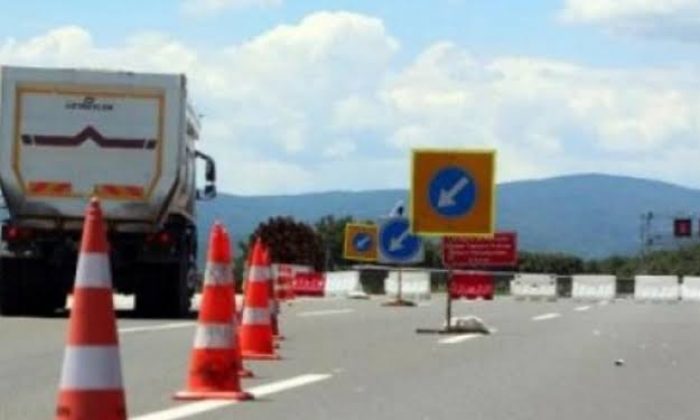 ULAŞIM TEK ŞERİTTEN SAĞLANIYOR