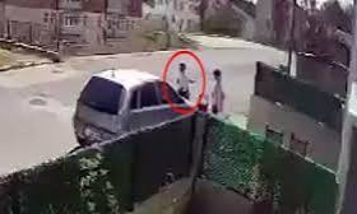 GEREDE’DE ŞOK OLAY: ANNE, OĞLUNUN KAVGA ETTİĞİ ÇOCUĞA OTOMOBİLLE ÇARPTI