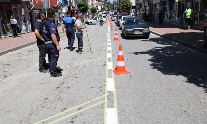 GEREDE’DE ATATÜRK BULVARI’NDA PARK ALANLARI DÜZENLENDİ