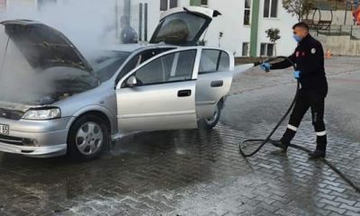 BAHCELİEVLER’DE ARAÇ YANGINI