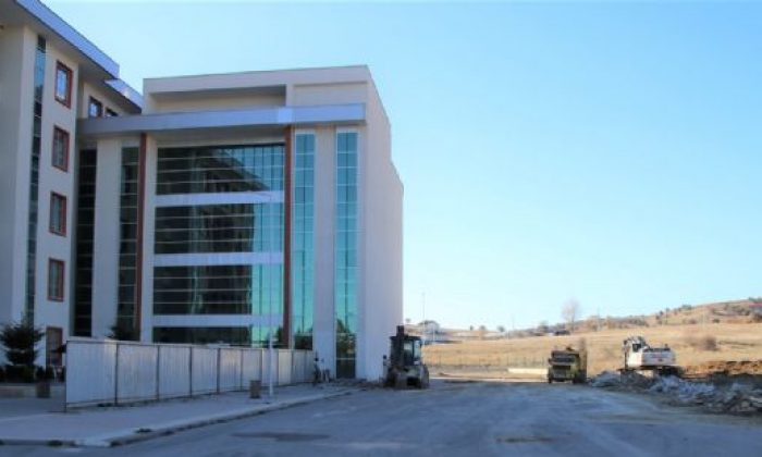 GEREDE UYGULAMALI BİLİMLER FAKÜLTESİ’NE EK BİNA YAPILIYOR