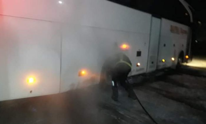 OTOBÜSTE ÇIKAN YANGIN BÜYÜMEDEN SÖNDÜRÜLDÜ