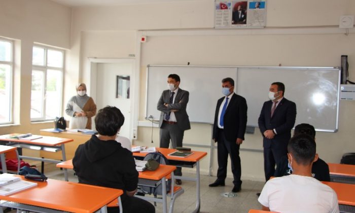 KAYMAKAMDAN OKUL ZİYARETLERİ