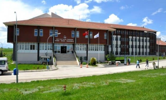 DERİ ALANINDA LİDER ÜÇ PROGRAMDAN BİRİ GEREDE