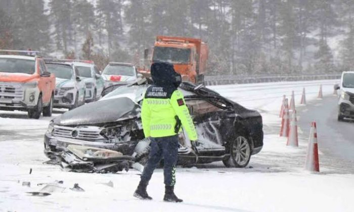 KORUMA ARACI KAZA YAPTI: 2 ÖLÜ