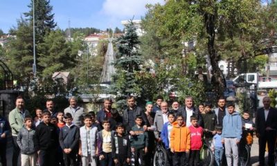 MUSTAFA ALLAR’DAN ÖĞRENCİLERE BİSİKLET SÜRPRİZİ