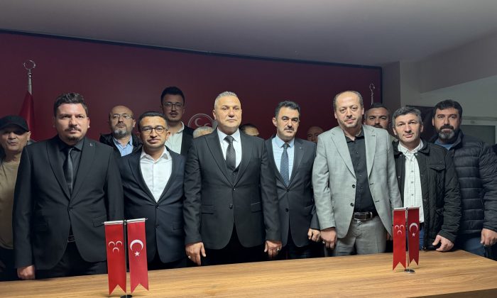 MHP BOLU İL BAŞKANI MEHMET BAŞARAN GÖREVİNE DUALARLA BAŞLADI