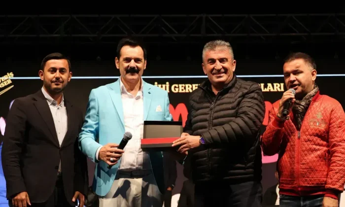 TARİHİ GEREDE PANAYIRI’NDA UNUTULMAZ KONSERLER VE BÜYÜK COŞKU